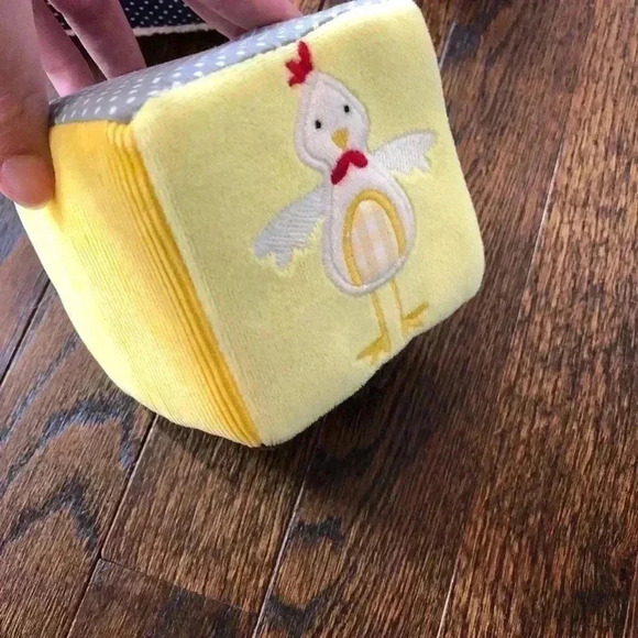 Pottery Barn Kids Farm Animal Plush Rattle Blocks Set - EUC - Picture 7 of 9